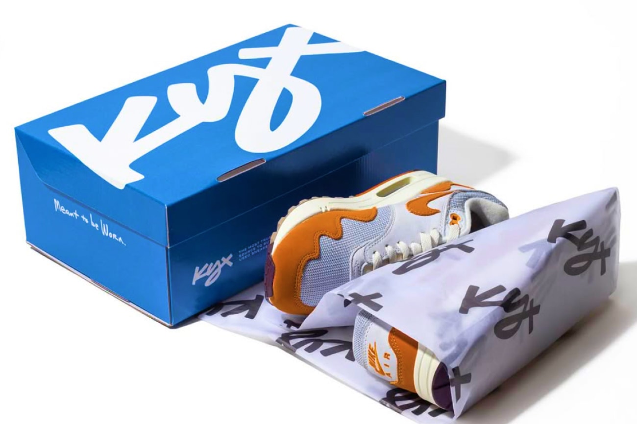 KYX first 25/50/25 center still